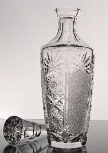 Carafe a Liqueur en Cristal de Bohème Taillé