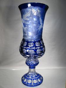 Vase " Bateau 3 mats " en Cristal de Bohème