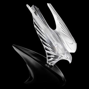 Sculpture Faucon McLaren Lalique