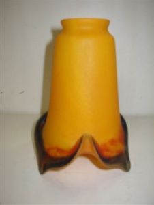 Tulipe en Pâte de verre forme pointe courte ou longue 