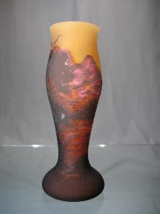 Vase Tip Gallé décor paysage Lorraine Pourpre