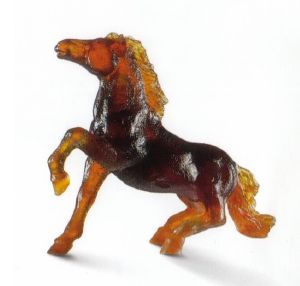 Cheval sauvage marron Daum 