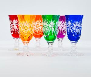 Verres à digestif en Cristal de Bohème en couleurs