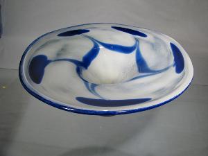 Coupe Bleu blanche artistique signée A. Jablonski