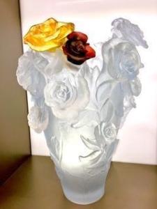 Vase Magnum Rose Passion Daum 53 cm Blanc fleur rouge et or 