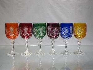 Verre à vin rouge couleur taille Cristal de Bohème Dépareillé