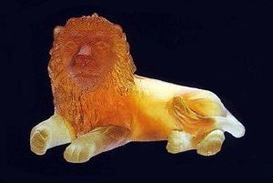 Lion ambre Daum  12 cm