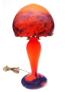 Lampe ronde orange foncé tip Muller