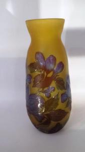 Vase Tip Gallé " Fleurs bleus violettes " 