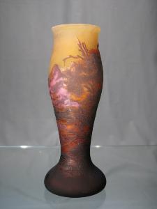 Vase Tip Gallé décor paysage Lorraine Pourpre