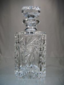 Carafe a Whisky Carre en Cristal de Bohème Taille Diamant