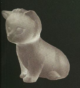 Mini-chaton assis Daum 