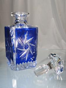 Carafe à whisky  en Cristal de Bohème taille diamant