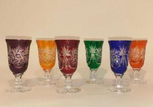 Verres à digestif en Cristal de Bohème en couleurs