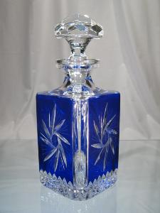 Carafe à whisky  en Cristal de Bohème taille diamant