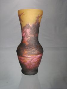 Vase soliflore Tip Gallé décor paysage  Rouge