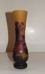 Vase Tip Gallé "fleurs rouges"