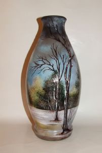 Vase en pâte de verre peint