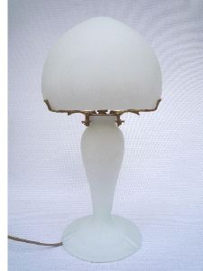 Lampe ronde blanche tip Muller