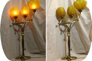 Lampe Nénuphare " aux magnolias " Tip Gallé pied en bronze 