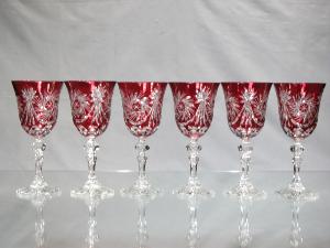 Verres à vin rouge taille Diamant forme ouverte pied calice Cristal de Bohème 