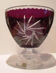 Coupe en Cristal de Bohème rouge , verte, transparent