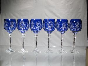 Verres à vin couleur Bleu taille Diamant Cristal de Bohème 