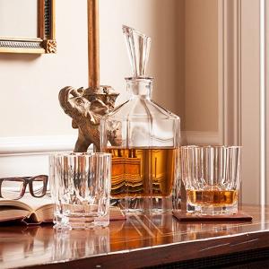 Ensemble Coffret à whisky 7 pièces en cristal collection Aspen