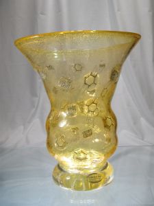 Vase en cristal ouvert ambre doré bullé. Pièce unique signée Jablonski