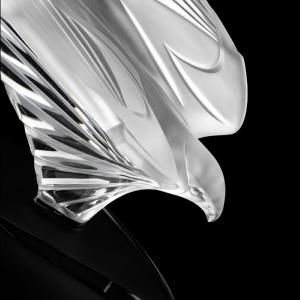 Sculpture Faucon McLaren Lalique
