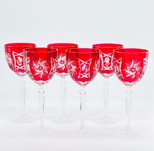 Verres à vin forme moyen âge en Cristal de Bohème 