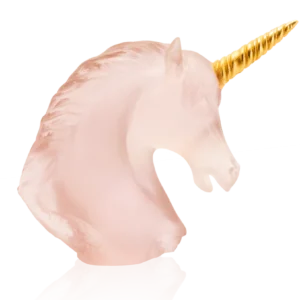 Licorne en pâte de verre de la prestigieuse cristallerie Daum, avec une finition or pour la corne.