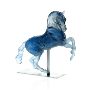 Sculpture "Alexandre" en pâte de verre d'un cheval de la prestigieuse cristallerie Daum, réalisée en collaboration avec l'artiste Jean-Louis Sauvat.