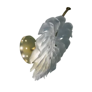 Applique en pâte de verre de la prestigieuse cristallerie Daum, collection Monstera réalisée en collaboration avec l'artiste Emilio Robba. Couleur blanche, petit modèle.