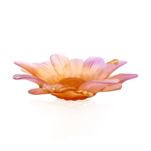 Centre de Table en pâte de verre de la prestigieuse cristallerie Daum, collection Or d'Abeille. Finition à la feuille d'or.