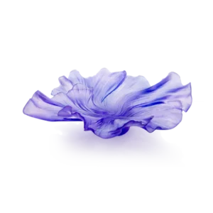 Coupe en pâte de verre de la prestigieuse cristallerie Daum, collection Croisière. Couleur lilas, moyen modèle.