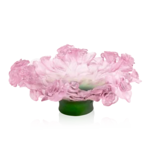 Coupe sur pied en pâte de verre de la prestigieuse cristallerie Daum, collection Roses.