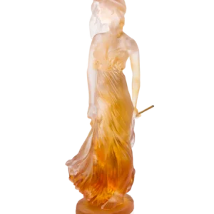 Sculpture "Douce Muse" en pâte de verre de la prestigieuse cristallerie Daum, réalisée en collaboration avec l'artiste Luo Li Rong.