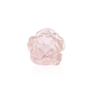Fleur décorative en pâte de verre de la prestigieuse cristallerie Daum, collection Camélia. Couleur rose.