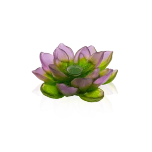 Fleur décorative en pâte de verre de la prestigieuse cristallerie Daum, collection Jardin de Lotus. Couleur violet vert.