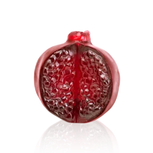 Grenade en pâte de verre de la prestigieuse cristallerie Daum, issue de la collection Tutti Frutti réalisée en collaboration avec l'artiste Gilles Neveu.