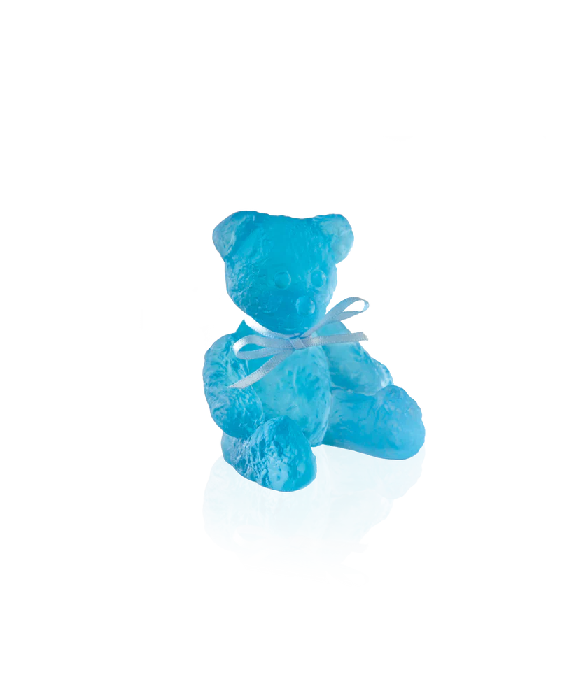 Sculpture Mini-Doudours en pâte de verre, de la prestigieuse cristallerie Daum, réalisée en collaboration avec l'artiste Serge Mansau. Couleur bleue.