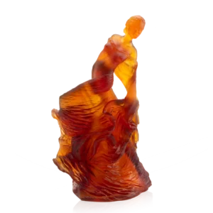 Sculpture "Paloma" en pâte de verre de la prestigieuse cristallerie Daum, réalisée en collaboration avec l'artiste Nathalie Seguin.