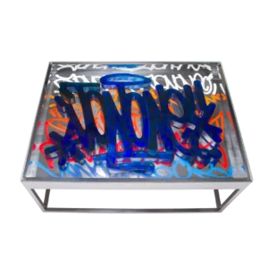 Table basse "Table for Two" en pâte de verre de la prestigieuse cristallerie Daum, réalisée en collaboration avec l'artiste JonOne.