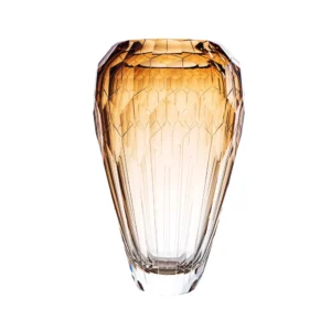 Vase Cinque Torri 34,5cm en authentique cristal de bohême taillé main. Création de Moser, la plus prestigieuse & réputée cristallerie de Bohême.