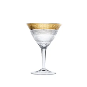 Verre à martini 150ml en authentique cristal de bohême taillé, avec un bandeau en or 24 carats. Création Moser, la plus prestigieuse & réputée cristallerie de Bohême. Collection Splendid, élaborée en 1911, qui reste encore aujourd'hui la plus luxueuse de toute l'histoire de la Maison.