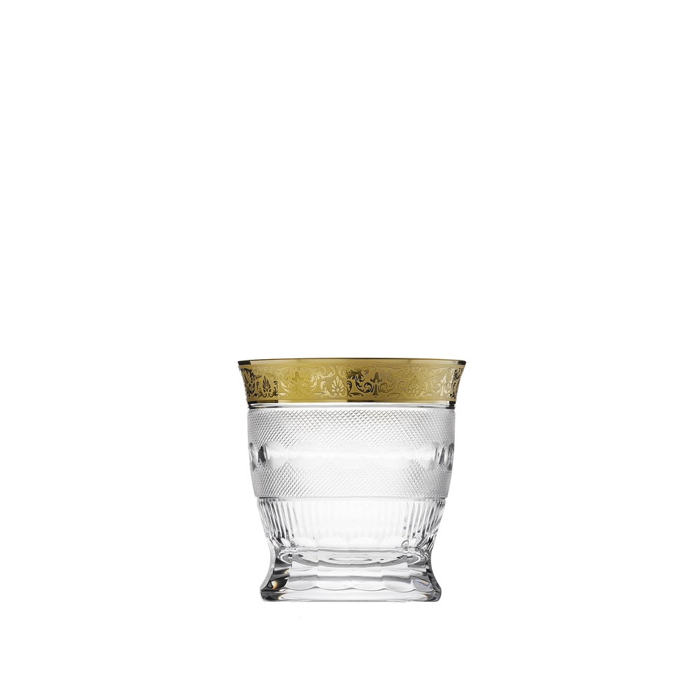 Verre à whisky 370ml en authentique cristal de bohême taillé, avec un bandeau en or 24 carats. Création Moser, la plus prestigieuse & réputée cristallerie de Bohême. Collection Splendid, élaborée en 1911, qui reste encore aujourd'hui la plus luxueuse de toute l'histoire de la Maison.