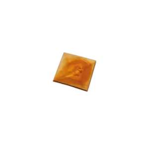 Vide-poche en pâte de verre de la prestigieuse cristallerie Daum, collection Cavalcade. Couleur ambre.