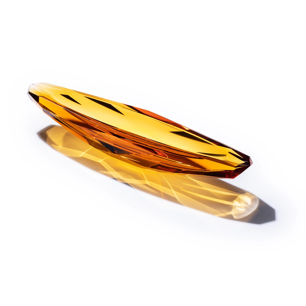 Cendrier à cigare La Topas en authentique cristal de bohême taillé. Création de Moser, la plus prestigieuse & réputée cristallerie de Bohême, en collaboration avec la marque allemande Philip Cheval.